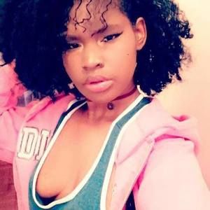 Meet your Posher, Candisha